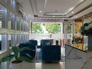 cho thuê nhà mặt tiền q7 nguyên căn 5 tầng có thang máy giá: 75tr/th lh: 