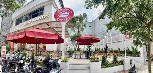 cho thuê bt lô góc tt4 tp giao lưu - phạm văn đồng - btl 160m2 lô góc mt 30m. 4 tầng. giá 120tr