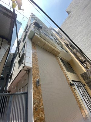 bán nhà mỹ đình, mới đẹp, thoáng sáng. diện tích 30.2m2. giá: 6,4 tỷ