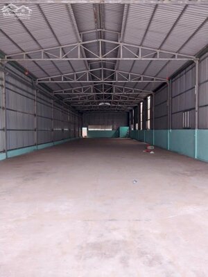 Cho thuê xưởng mới sửa sang Bình Chuẩn _ Thuận An 600m2 giá 25 tr