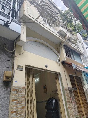 nhà shr hẻm xe hơi đường võ văn kiệt quận 5, gần chung cư cao đạt, giáp quận 1-3pn 2wc. nhỉnh 4 tỷ
