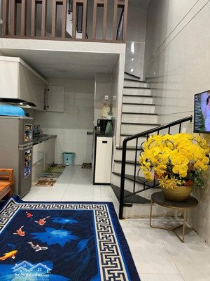 bán nhà phú viên - 3 bước ra mặt phố - dân trí cao - ngõ thông thoáng - giá nhỉnh 3 tỷ vị trí