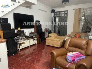 nhà 3 tầng nằm ngay mặt tiền khu dân cư nam long có sân để ô tô p. plb - dt: 90m2 - giá: 10.4 tỷ