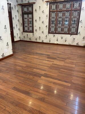Cho thuê biệt thự KĐT Vimeco Nguyễn Chánh, Cầu Giấy. DT 150m x 4 nổi 1 hầm, mt 10m. Giá 40tr.