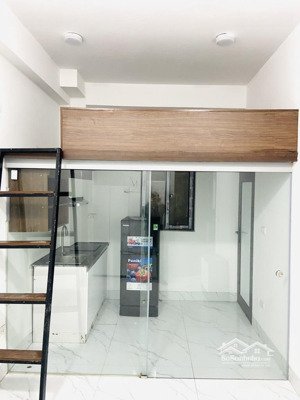 bán nhà dòng tiền đường xuân thủy, 8 tầng thang máy, 35.8 tỷ, doanh thu 2.5 tỷ/năm, pccc chuẩn