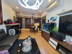 bán gấp 2 pn full đồ 95m2 giấy tờ chính chủ hoà bình green giá nhỉnh 6 tỷ đồng 