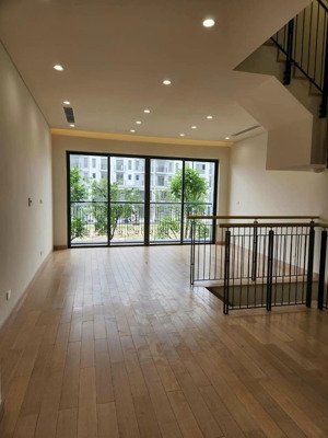 cho thuê nhà tại the manor nguyễn xiển 75m2 x 5 tầng giá chỉ 29 triệu/th