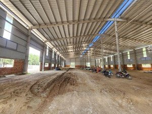 cho thuê 10.500m2 xưởng mới xây tân uyên, gần vsip 2