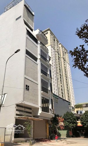 chính chủ cho thuê mặt bằng phù hợp làm văn phòng, cửa hàng tại trung tâm hành chính quận hà đông