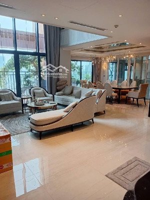 bán căn penhouse duplex cầu giấy, 316m ,10m mặt tiền , giá chỉ 2x tỷ , tặng full nội thất 5 tỉ