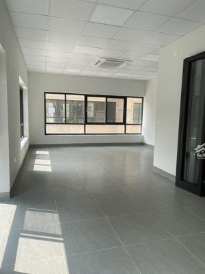 duy nhất căn liền kề 5 tầng louis city đại mỗ nhà hoàn thiện đẹp giá thuê 20 triệu/tháng,gần lqđ