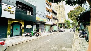 bán nhà: mặt tiền nguyễn xuân khoát, diện tích 200m. đang cho thuê tháng 45triệu.