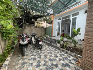 bán nhà 105m2 ngang 6m tổ 14-ngọc thảo phường ngọc hiệp, hướng đông.