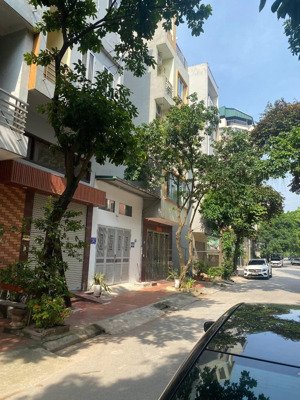 nhà phố trung tâm hà đông gần quang trung, ở luôn, sổ đỏ, ô tô, nhỉnh 7 tỷ