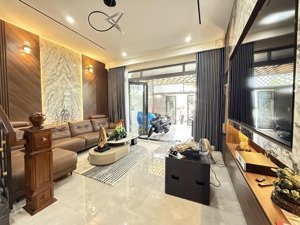 bán nhà 3 tầng mới xây kđt mỹ gia gói 5 nội thất mới hiện đại.