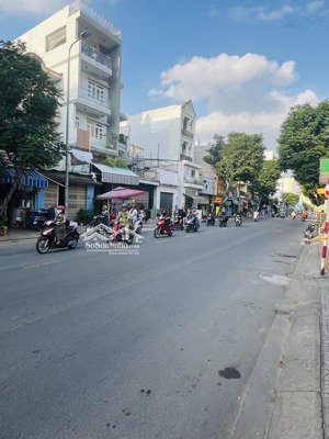 mặt tiền kd đỉnh vườn lài tân phú-nhà c4 ngang lớn 6.3x19m đường 22m-sẵn dòng tiền 8tr/th- 17.5 tỷ