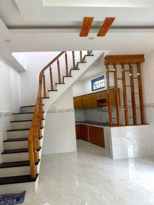 bán nhà 1 trệt 1 lầu 34m2 mới đẹp hẻm đa su đường ba cu, trung tâm vũng tàu. giá bán: 3.1 tỷ