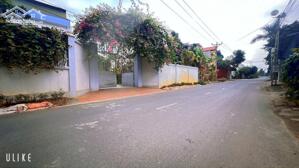 Bán gấp lô đất 2 mặt tiền đẹp TDP Thanh Xuân, TT Gia Khánh sát KCN Bình Xuyên 90m2 1,65tỷ 0988296228