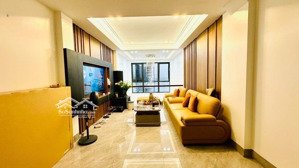 siêu phẩm nhà phố vip lâm hạ, long biên 7 tầng thang máy gara ô tô full nội thất vị trí vip