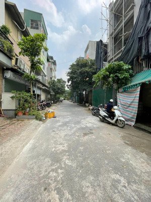 bán đất dịch vụ tây nam linh đàm ô tô tránh 60m mặt tiền 5m giá 15.6 tỷ