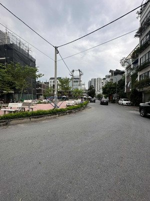bán nhà 5 tầng siêu đẹp trâu quỳ gia lâm