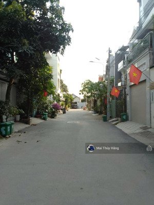 sót lô đất đẹp ,ko lỗi phong thủy khu dc đồng bộ đường 22 linh đông ,hxh thông thoáng -5tỷ tl nhẹ