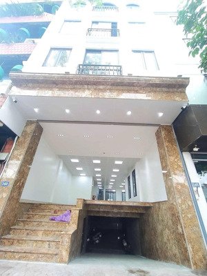 cho thuê toà nhà ngõ 603 lạc long quân 114m2, 9 tầng 1 hầm, mt 6m, thông sàn, thang máy, giá 150tr