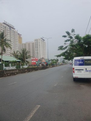 bán nhanh 84m2 đất nền mặt tiền đường liên phường quận 9 giá tốt