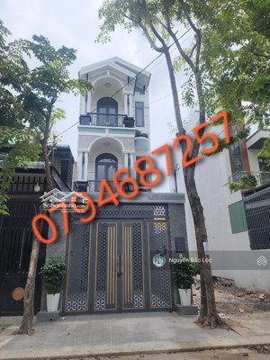 3 tầng btct, nhà phố lò lu. tương lai rộng mở. chỉ 6.x tỷ