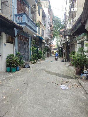 phân lô tây kết - bạch đằng - hbt, giá nhỉnh 6 tỷ, vị trí đẹp 10 m ra đường oto qua, vie sông hồng