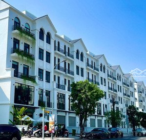 bán biệt thự đẹp tại vinhomes grand park, 13,9 tỷ, 84m2, nhiều tiện ích. liên hệ 0828/030/977 thiện