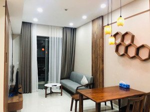 trống sẵn cần cho thuê nhanh căn officetel masteri an phú 30m2 giá 10 triệu, đã có sẵn nội thất