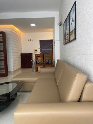 cần cho thuê căn hộ sky garden 3- phú mỹ hưng giá rẻ lh: nguyệt