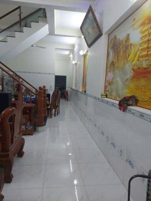 bán nhà nguyên căn trệt lầu giá bán đầu tư