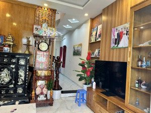 biệt thự mini 130m2 xã nhơn đức, nhà bè, full thổ cư, cạnh trường đh gtvt, dòng tiền cao