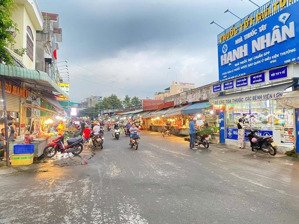 bán nhà mặt tiền chợ xóm vắng dĩ an hồ chí minh diện tích :255m2 giá 9.5 tỷ liên hệ : 