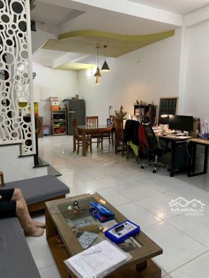 bán nhà 3 tầng linh đông 65m2 giá 4.85tỷ gần ubnd phường hẻm 5m xe hơi thông 3p ra phạm văn đồng