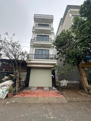 bán nhà phân lô tố hữu kinh doanh tốt view công viên vị trí đẹp giá hợp lý 50m2 chỉ 14.3 tỷ