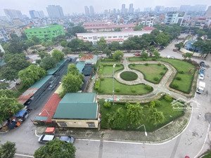 bán căn chung cư giải phóng, quận uỷ hoàng mai, 55m2, 02 pn, nội thất cực đẹp, lô góc 2 mặt