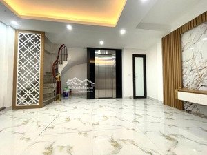 bán nhà lô góc thang máy đại mỗ 5 tầng mới tinh ô tô đỗ cửa, giá chỉ hơn 7 tỷ. diện tích 40m2