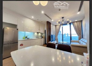 gia đình tôi cần cho thuê căn hộ 2pn, diện tích 78m2 ( goldmark city - 136 hồ tùng mậu)