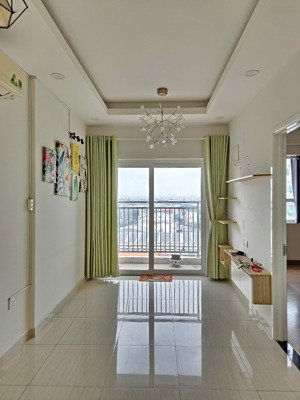 moonlight boulevard, cho thuê 2pn - 2wc giá 10 triệu, có máy lạnh, máy nước nóng, bình tân