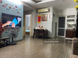 sốc! bán gấp căn hộ 2 phòng ngủ tòa ct4 xa la dt:70m2 - có sổ - nội thất cơ bản vào ở luôn được