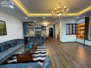 Bán nhà Minh Khai, 85m2 x 6 tầng, lô góc, ô tô vào nhà