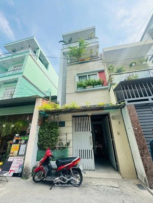 chủ chuyển về nhà mới cần bán lại nhà 4 x 18m 3 lầu. hẻm 6m - đường lê trọng tấn - phường tây thạnh