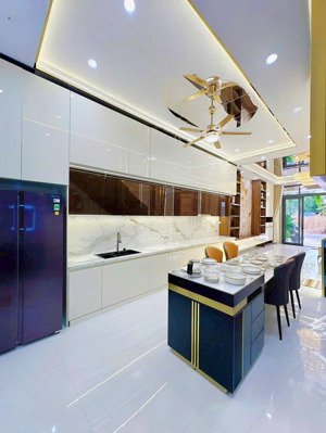 ngân hàng thanh lý giảm 600 triệu căn nhà 80m2 chợ bình chánh sổ hồng riêng mt 16m