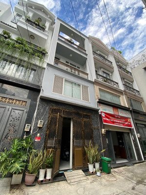 chủ bán gấp nhà! nhà đẹp mặt tiền kết cấu vào ở ngay ok sửa chữa