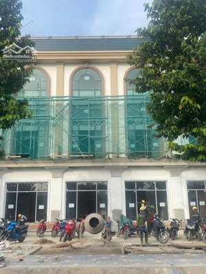 kdc thái sơn 46 ha ,view công vien giá tốt nhất dự án 2.150 tỷ /100 m2. l/h nga 