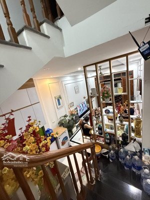 nhà đẹp mỹ đình 6 ngủ ô tô đỗ sát nhà 5 tầng 40m2 chỉ 8,2 tỷ