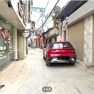 bán nhà phố trần thái tông, cầu giấy, 40m2, 5 tầng, mt 4m, ngõ thông ô tô đỗ cửa, giá bán 11.9 tỷ
